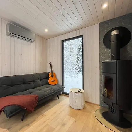 Lodge Mesikaepa Kuelalistemaja