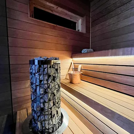 Lodge Mesikaepa Kuelalistemaja