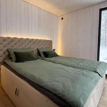 Lodge Mesikaepa Kuelalistemaja